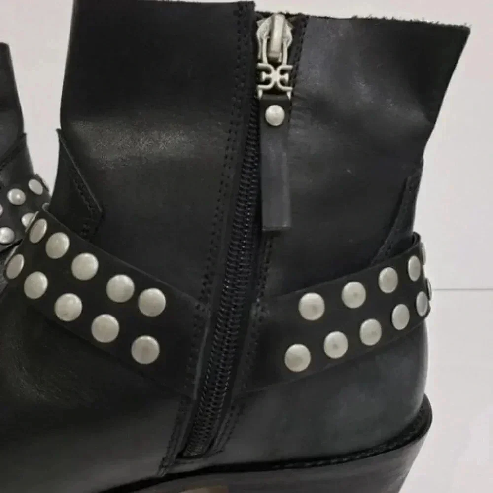 NWOT Sam Edelman Waldorf Studded Biker Ankle…